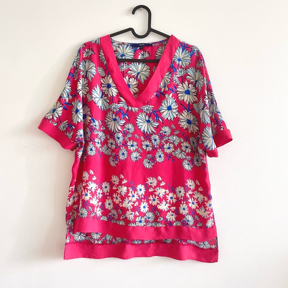 British Brand Next Clothing V Neck Floral Print Hilo Top
